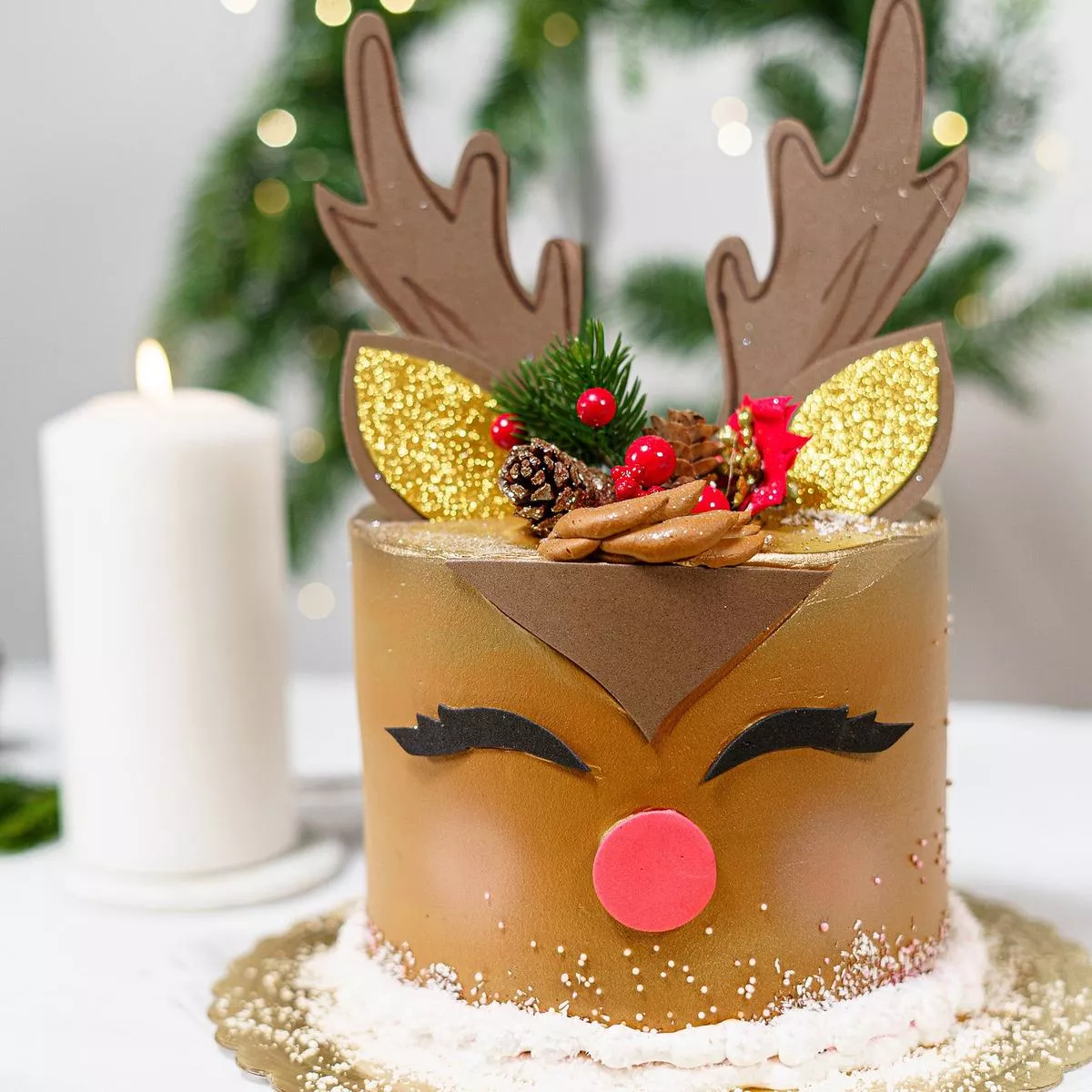 2023 Christmas Cake 9 Happy Reindeer