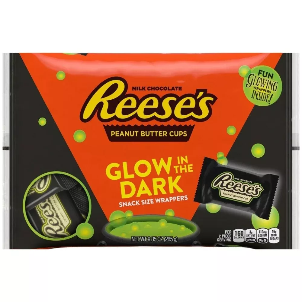 Halloween Reese's Peanut Butter Cups Glow in the Dark Snack Size - 9.35oz
