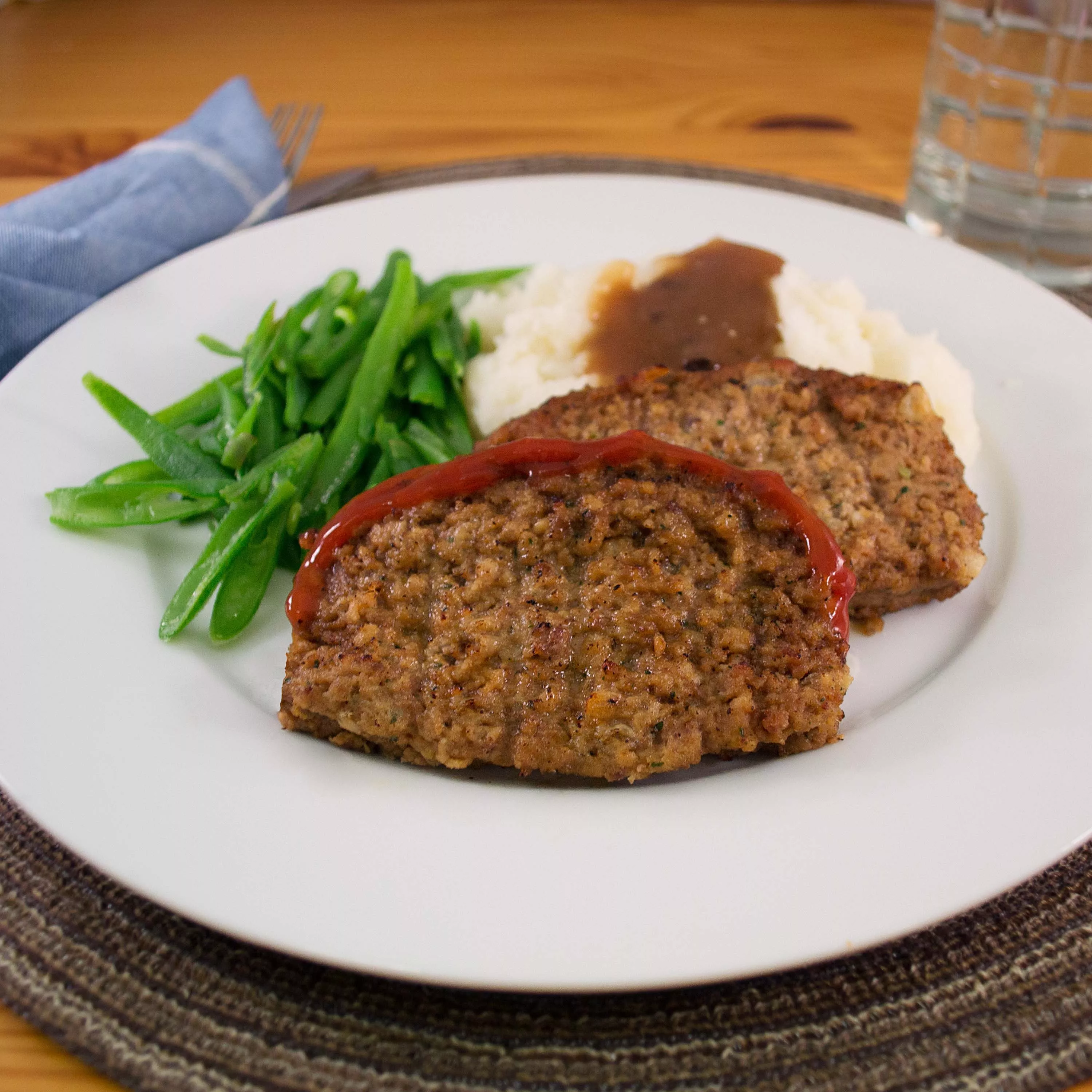 Kings Command Foods Fully Cooked Old Fashioned Style Beef Meatloaf Slices 3 Ounce Size - 80 Per Case
