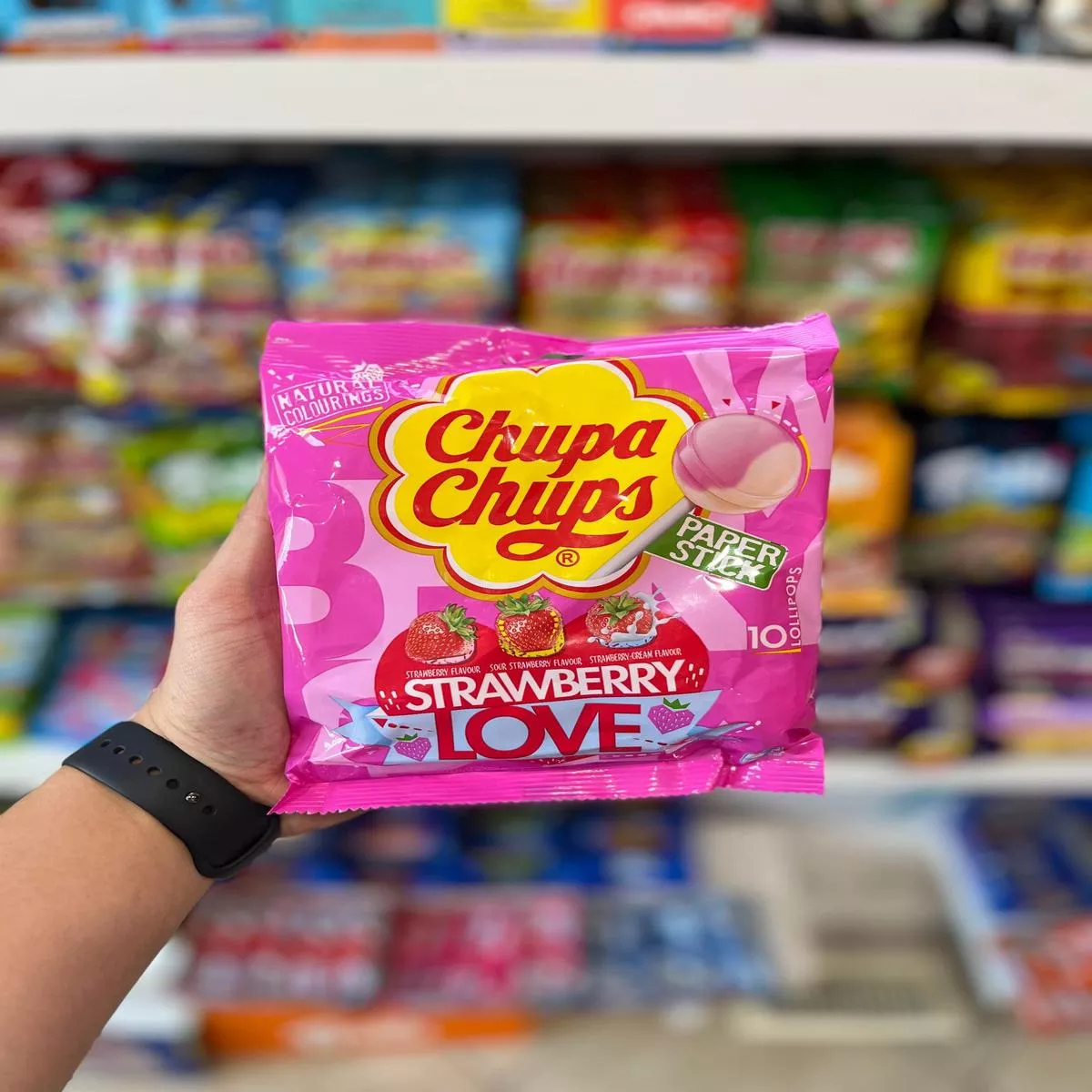 (UK) CHUPA CHUPS STRAWBERRY LOVE LOLLIPOPS – 10PCS